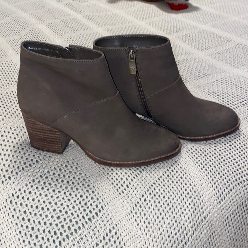 Blondo Booties Waterproof